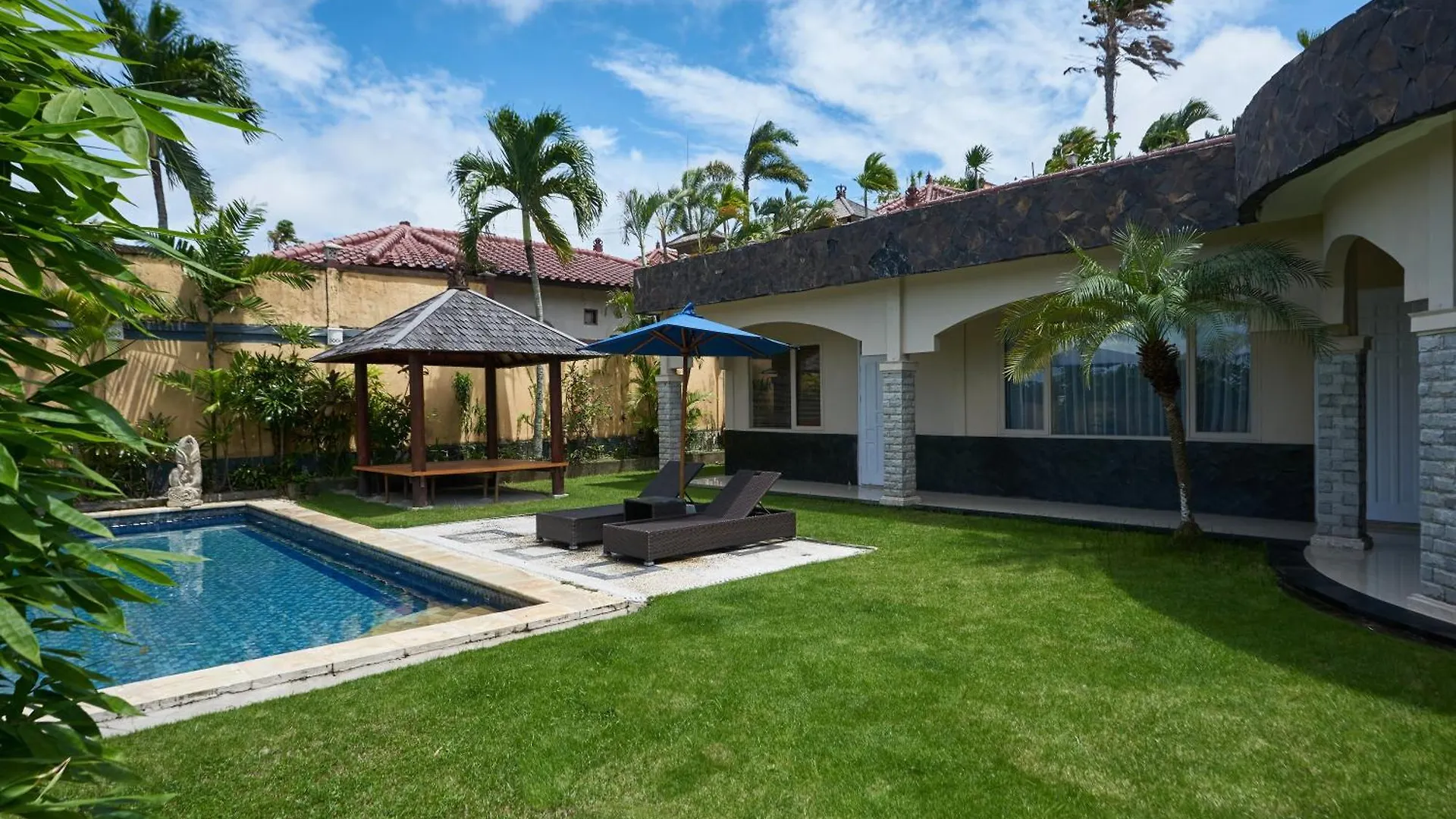 The Beverly Hills Bali Villas Jimbaran 0*,  Indonésie