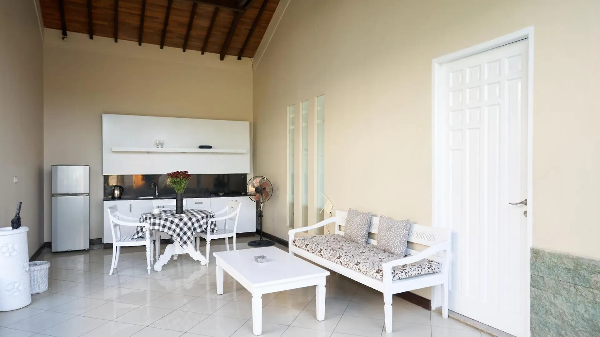 The Beverly Hills Bali Villas Jimbaran Индонезия